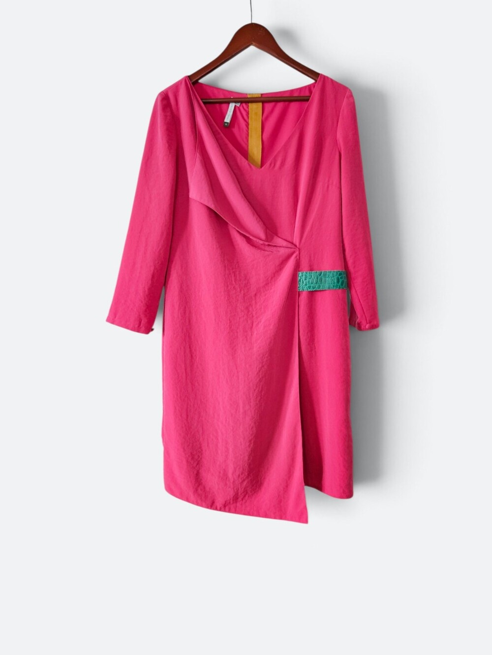 Sachin + Babi Structured Faux Wrap Fuchsia Satin Leather Accent Shift Dress 10